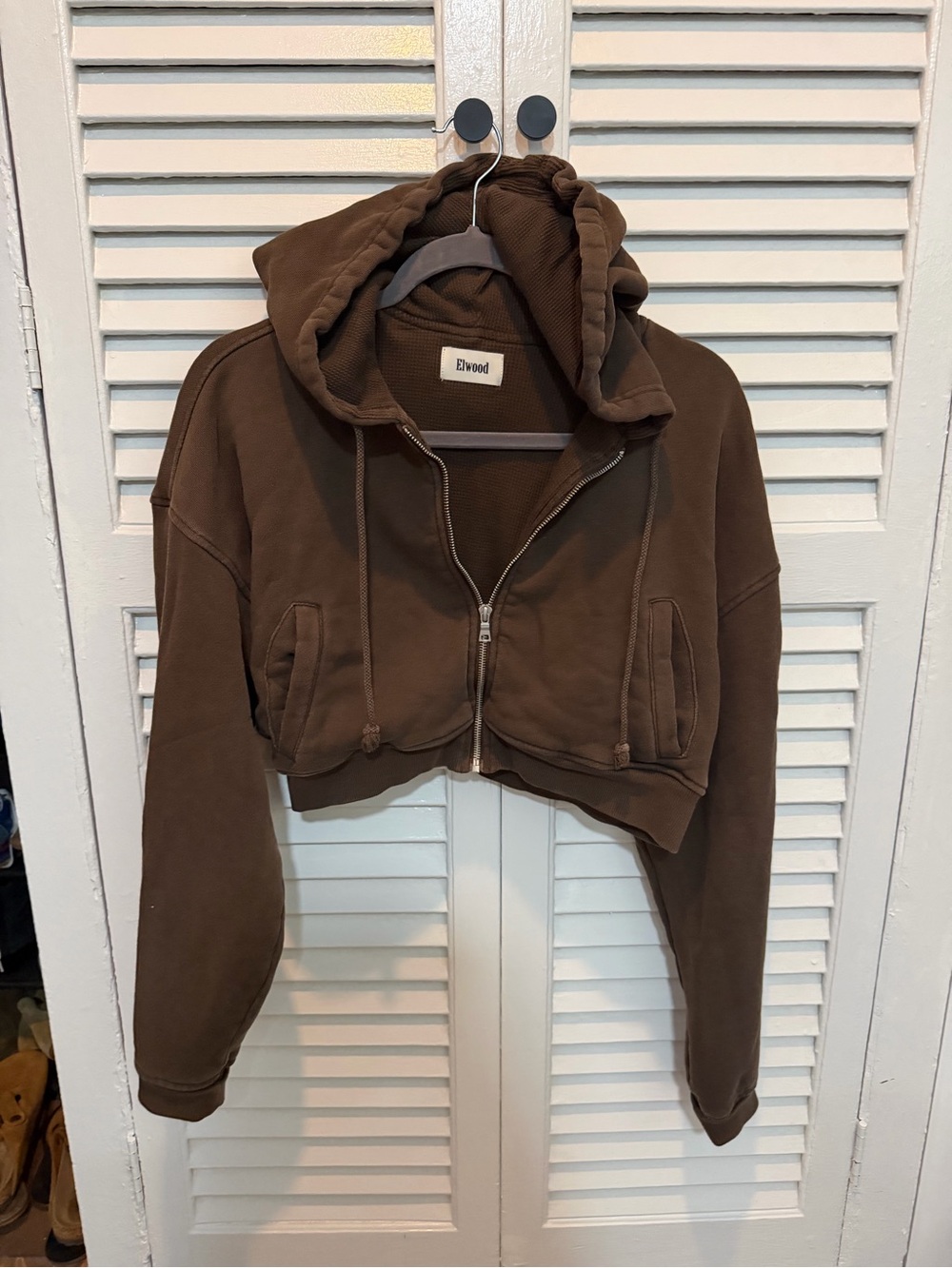 Elwood Women's Cropped Brown Zip-Up Hoodie Jacket